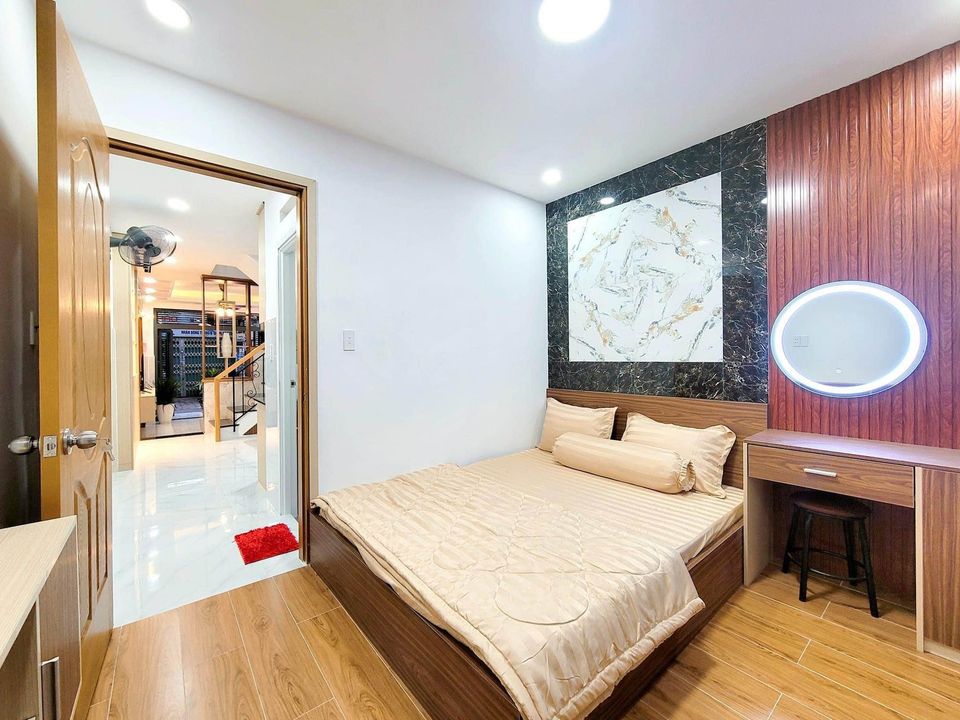 (Chính chủ) Cần bán gấp nhà 1 lầu Phan Văn Hớn kế chợ, sổ riêng 680tr/84m2