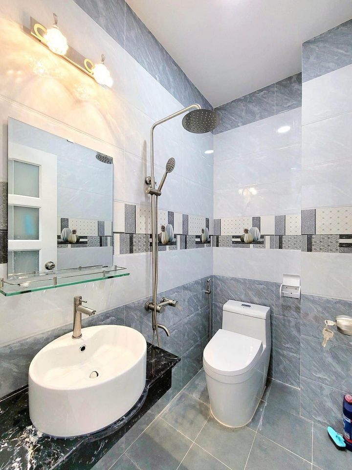 (Chính chủ) Cần bán gấp nhà 1 lầu Phan Văn Hớn kế chợ, sổ riêng 680tr/84m2