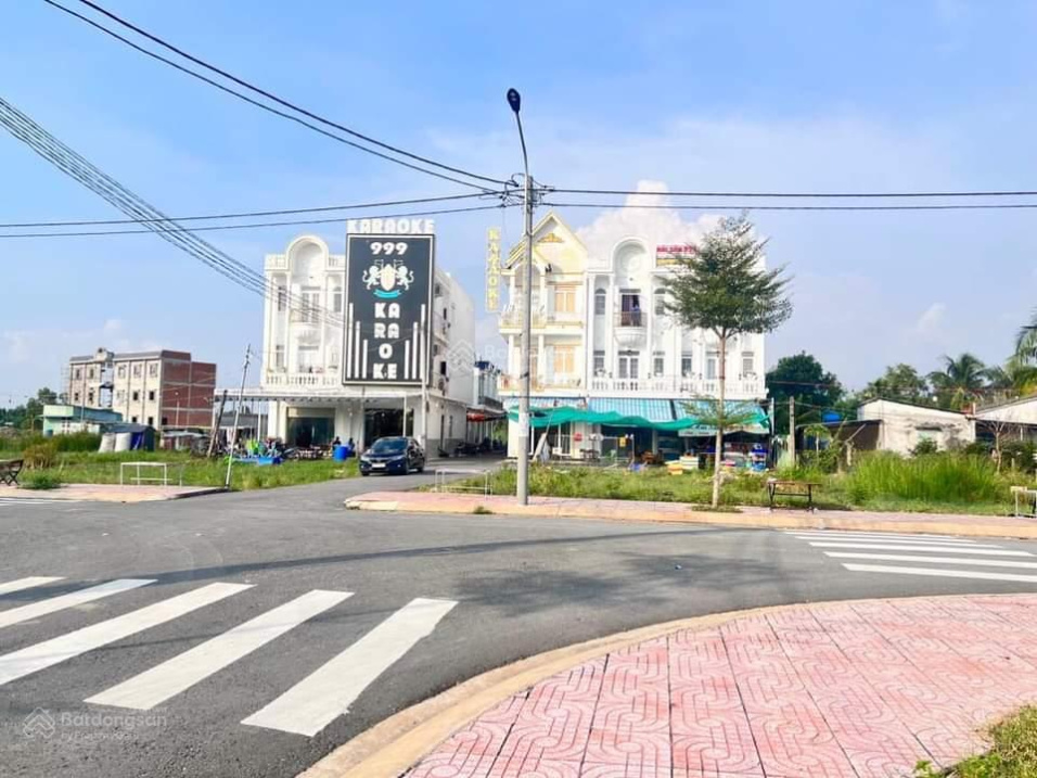 Chính chủ cần bán gấp lô đất mặt tiền tại Cần Đước, Long An