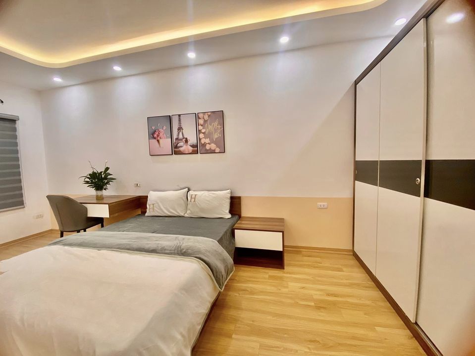 Cần bán nhà Trương Định, lô góc, nhà đẹp, ngõ ô tô, gần phố, 38m2, 3.4 tỷ