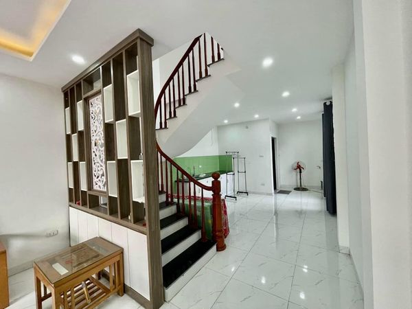 Cần bán nhà xây mới đẹp tại Lĩnh Nam diện tích 48m x 2 tầng mặt tiền 4m, giá 1,75 tỷ (thông tin thật 100% )