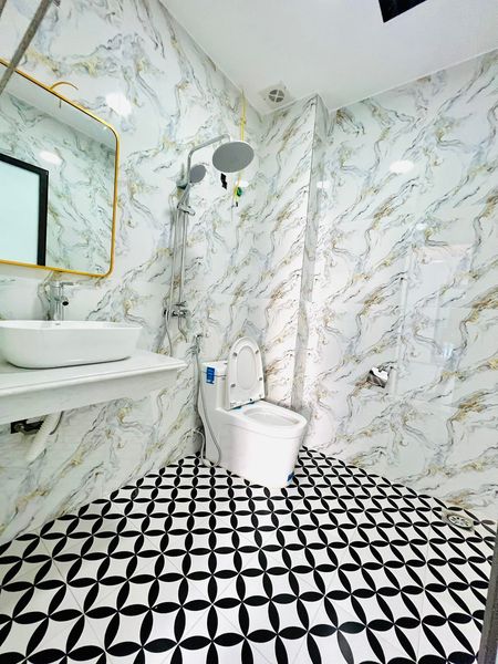 Cận tết em cần thanh khoản nhanh nhà mới - ô tô 7 chỗ vào nhà - ngõ thông - sổ nở hậu - phân khúc 4 tỷ không có căn thứ 2 tại hoàng mai 