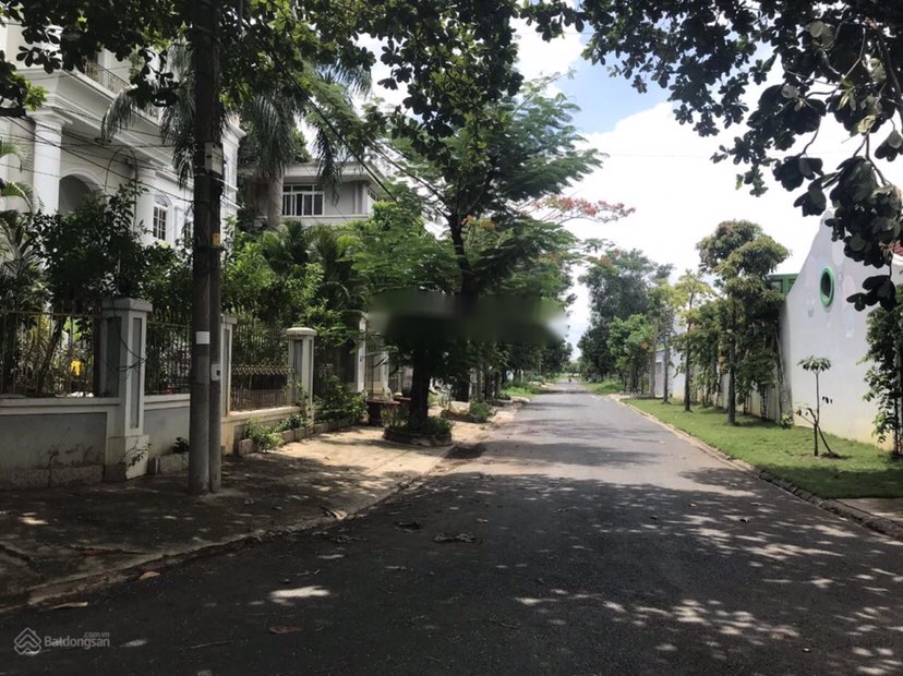 Cần bán đất dự án Bách Khoa diện tích 182m2 tại Quận 9