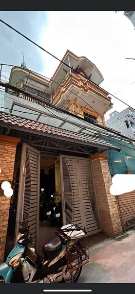 Cần bán ngay đúng 20m đất ra mặt phố - gara oto 7 chỗ - nhà 3 mặt ngõ - đầu tư chia 2 lô xây bán hợp lý - ngõ thông