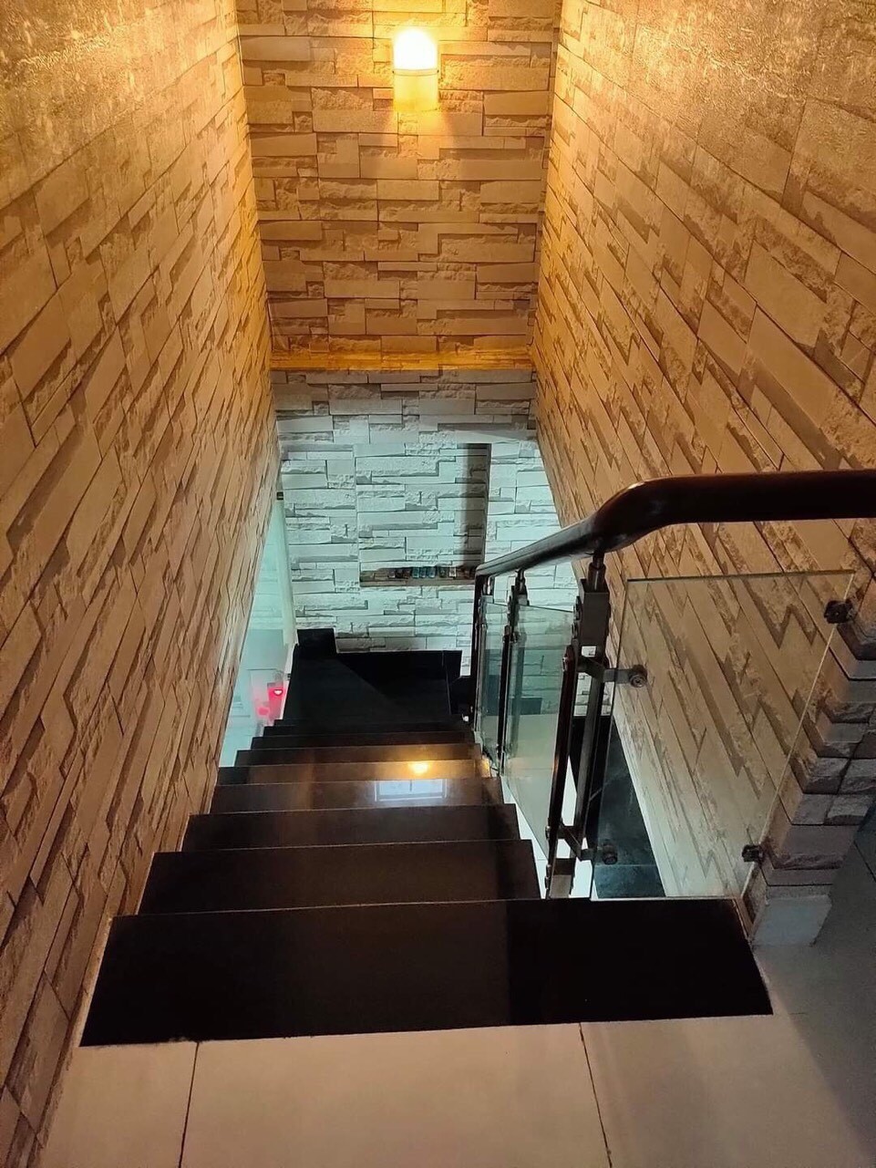 Cho thuê nhà nguyên căn hẻm Trần Xuân Soạn phường Tân Hưng