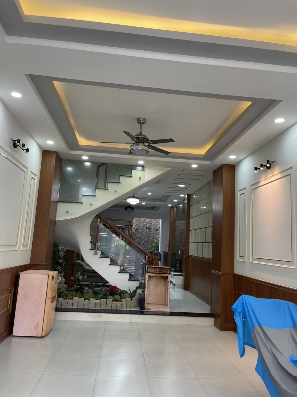 Cho thuê nhà nguyên căn trên đường số 21, Tân Quy, Quận 7