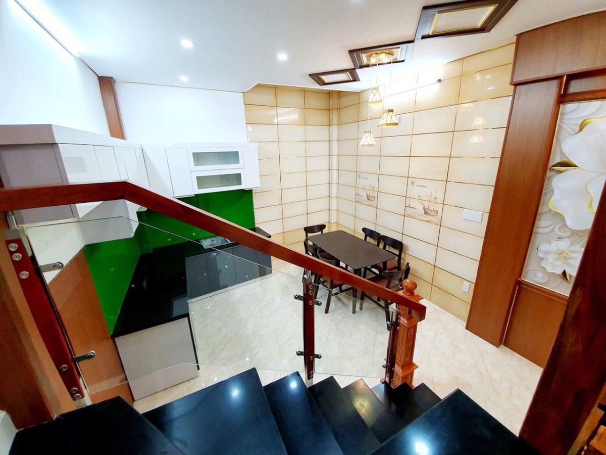 Chính chủ cho thuê nhà 3 lầu đường Nguyễn Văn Khối, Gò Vấp