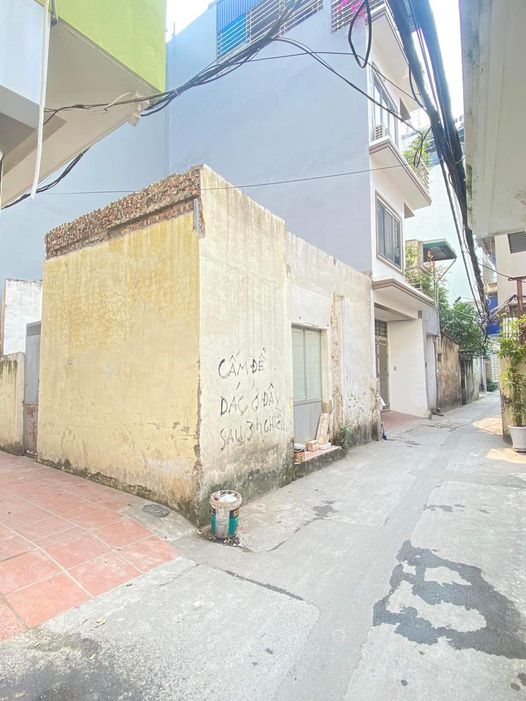 Cần Bán Gấp Mảnh Đất Lô Góc Xuân La - Lạc Long Quân - 50m2 - Mặt Tiền 6m - 4,6 Tỷ .