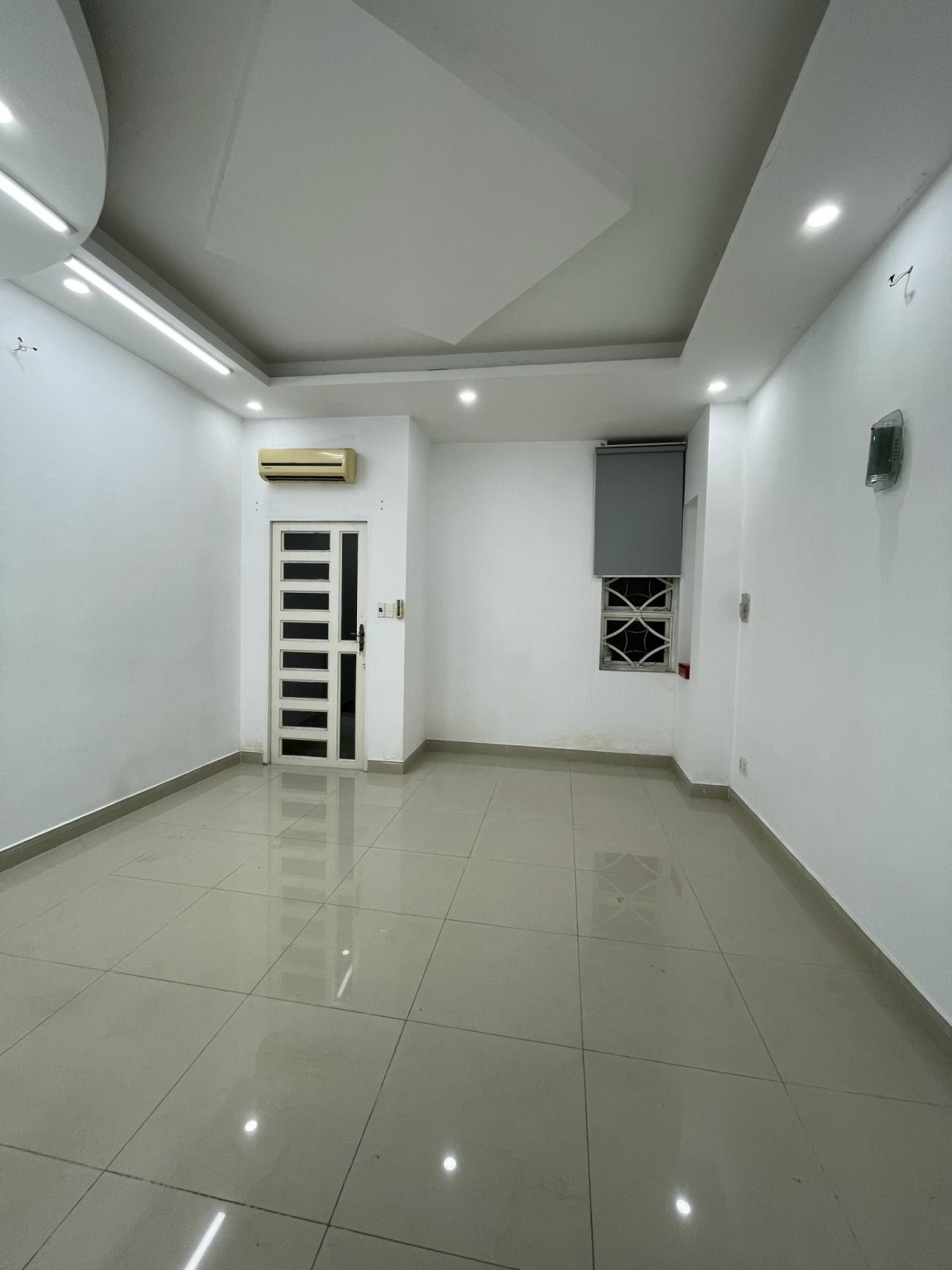 Cho thuê nhà hẻm xe tải đường Phan Huy Ích, Gò Vấp