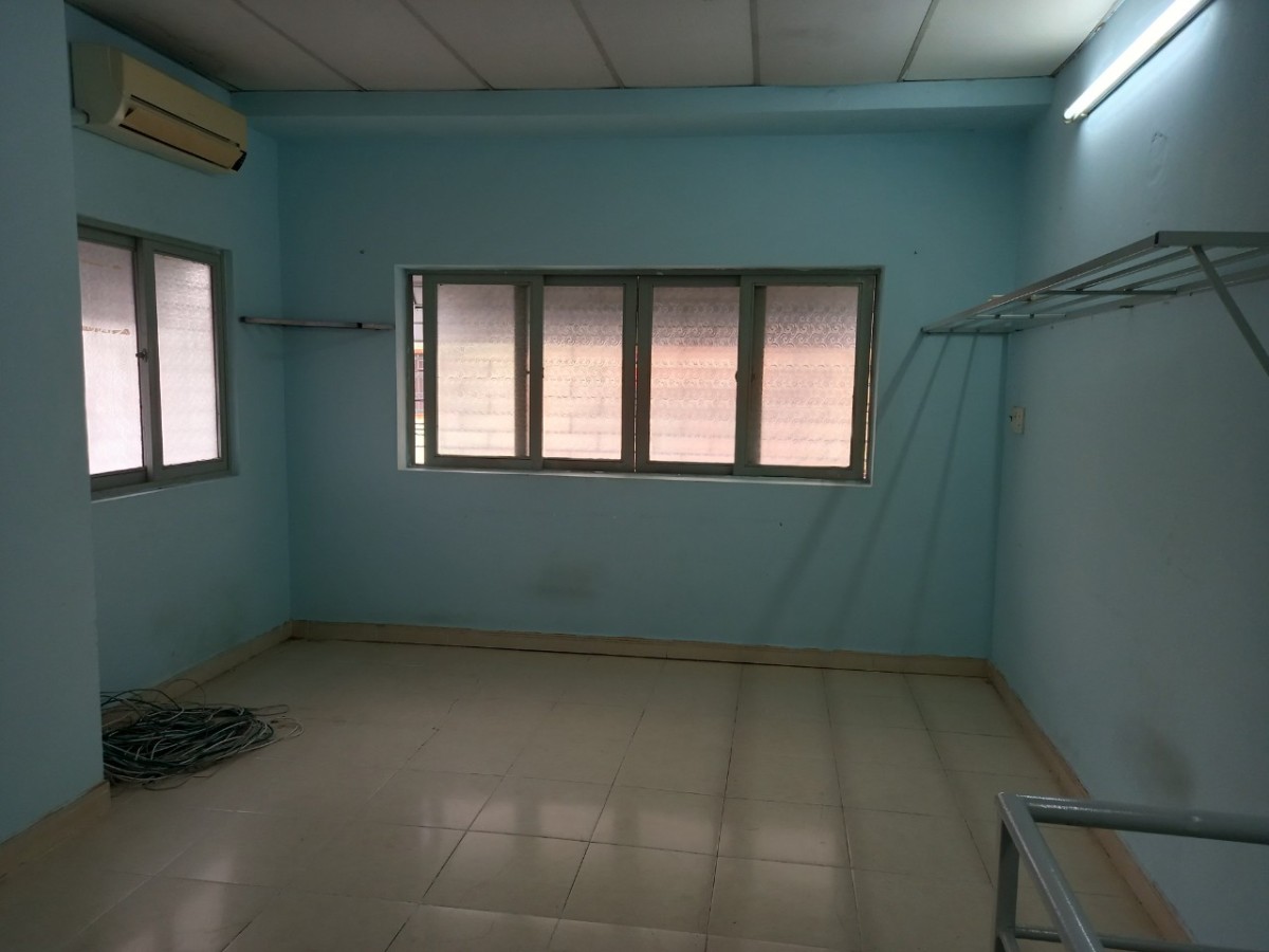 Cho thuê nhà mặt tiền Trần Khánh Dư, quận 1 giá 12 triệu/tháng