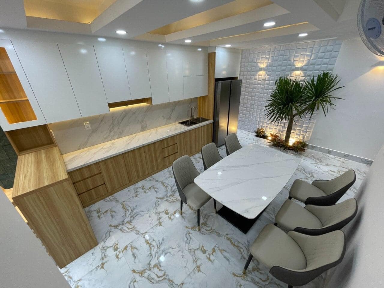 Bán nhà 2 tầng Bình Tân hẻm xe hơi rộng 12M - 90M2 giá 6,5 tỷ