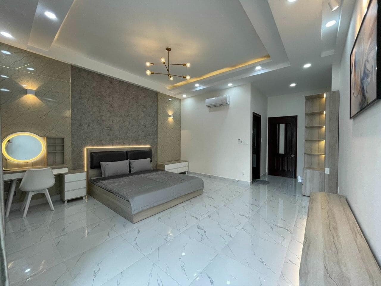 Bán nhà 2 tầng Bình Tân hẻm xe hơi rộng 12M - 90M2 giá 6,5 tỷ