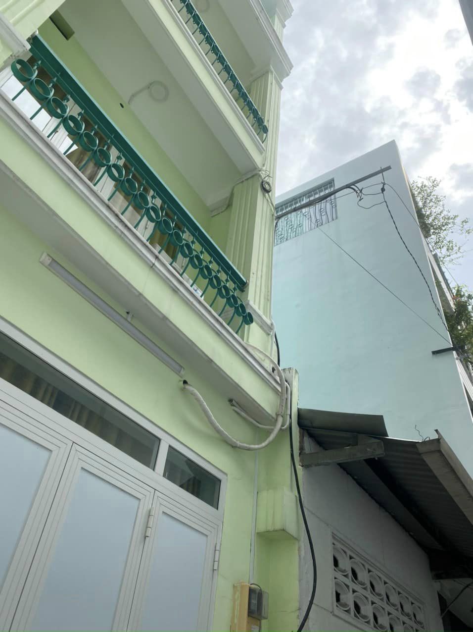 Bán nhà Quận 1 ngay ngã tư Đinh Tiên Hoàng - Điện Biên Phủ 73M2, 4 tầng, giá 7 tỷ