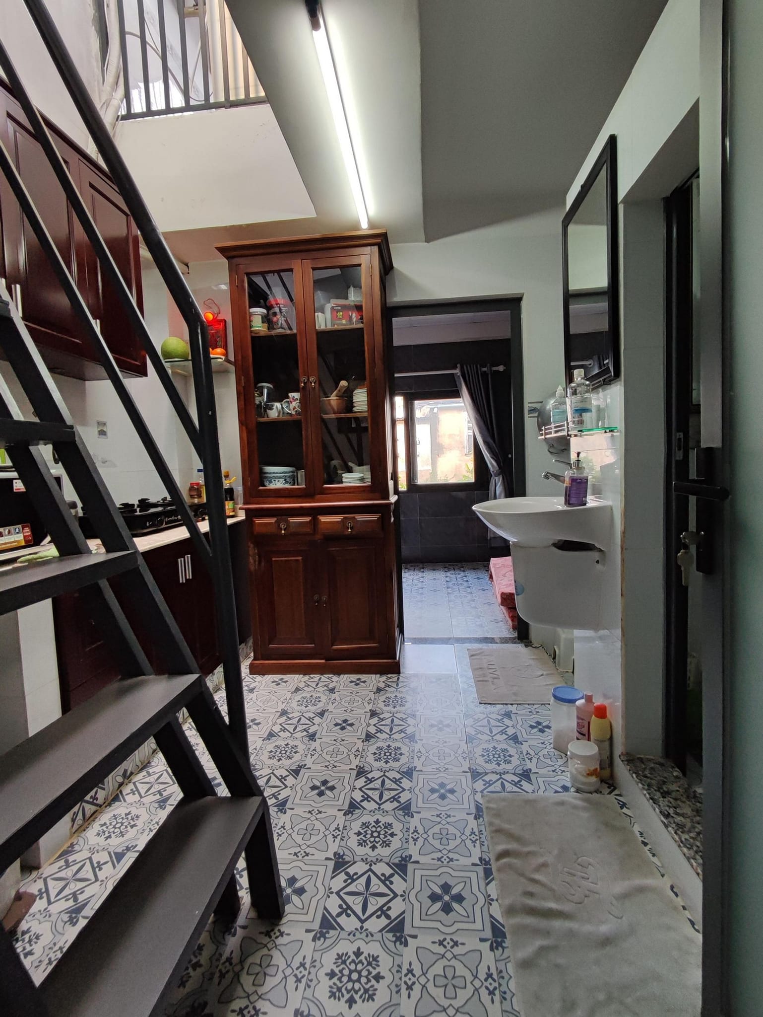 Bán nhà Nguyễn Thiện Thuật ô tô đỗ cửa 86M2 giá 2,6 Tỷ