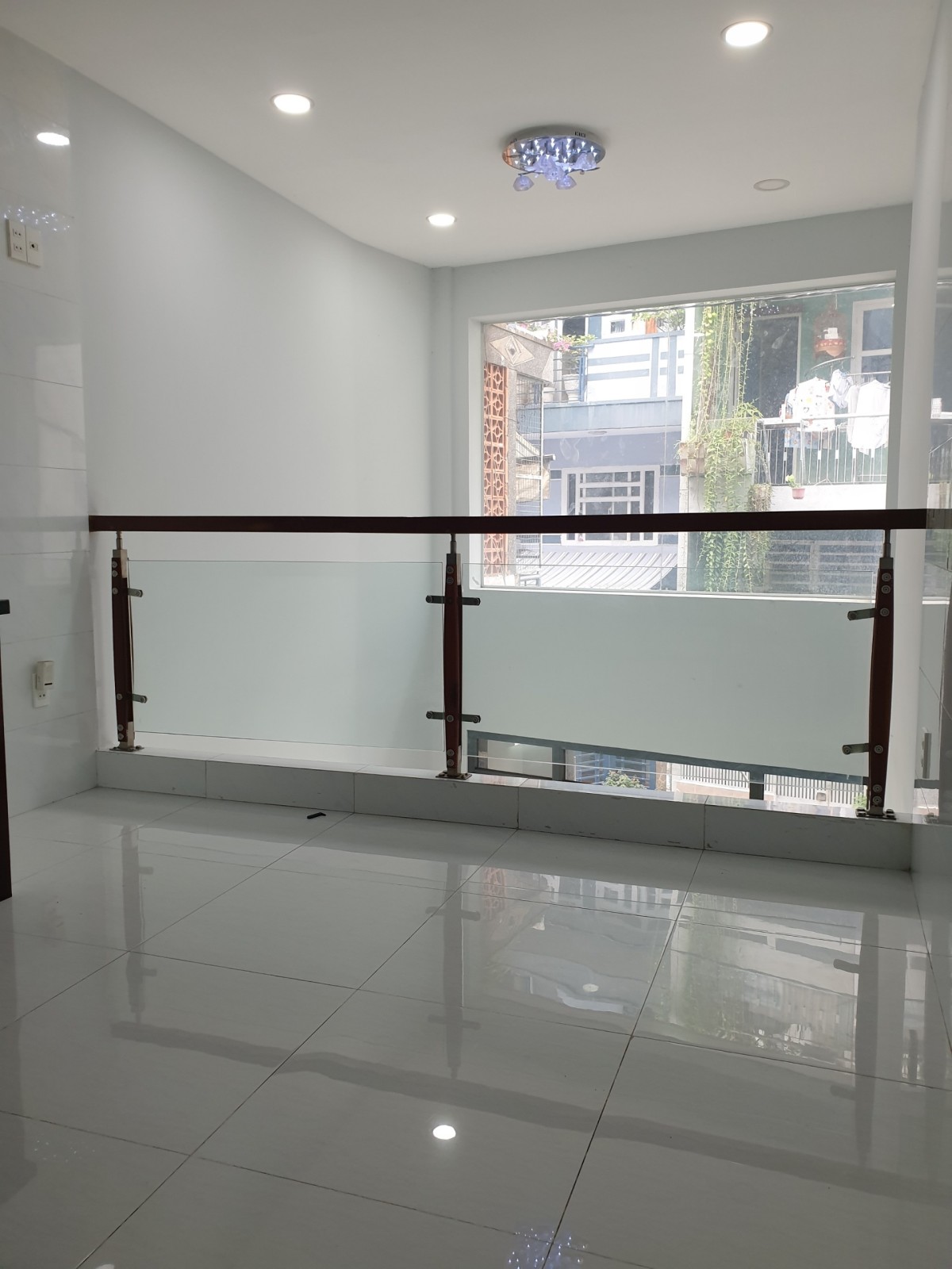 Chính chủ cho thuê nhà nguyên căn 4 lầu giá chỉ 23tr/tháng