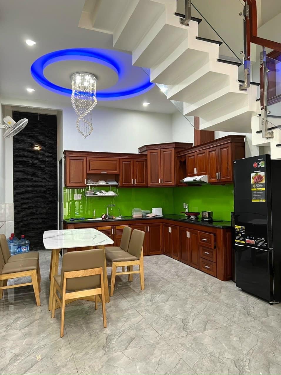 Cho thuê nhà hẻm xe tải đường Phan Văn Trị, P7, Gò Vấp