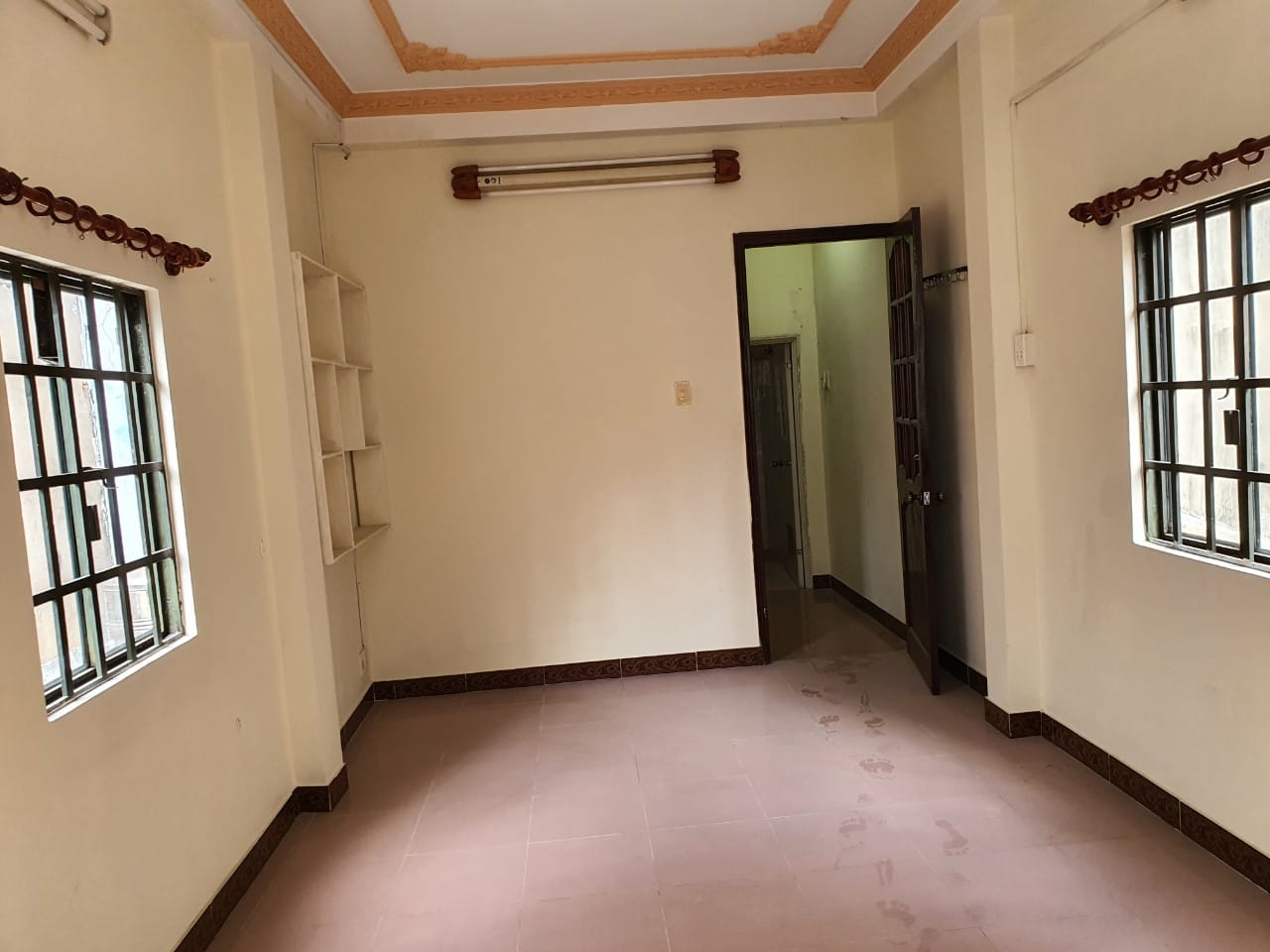 Bán nhà quận 3 Chợ Bàn Cờ cách hẻm xe hơi 3 bước chân giá 7,655 tỷ có thương lượng