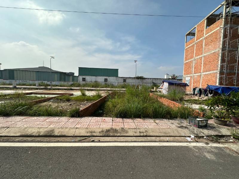 Bán gấp nền đất 50m2 KDC Tây Lân cách chợ 200m, gần Bệnh Viện Bình Tân