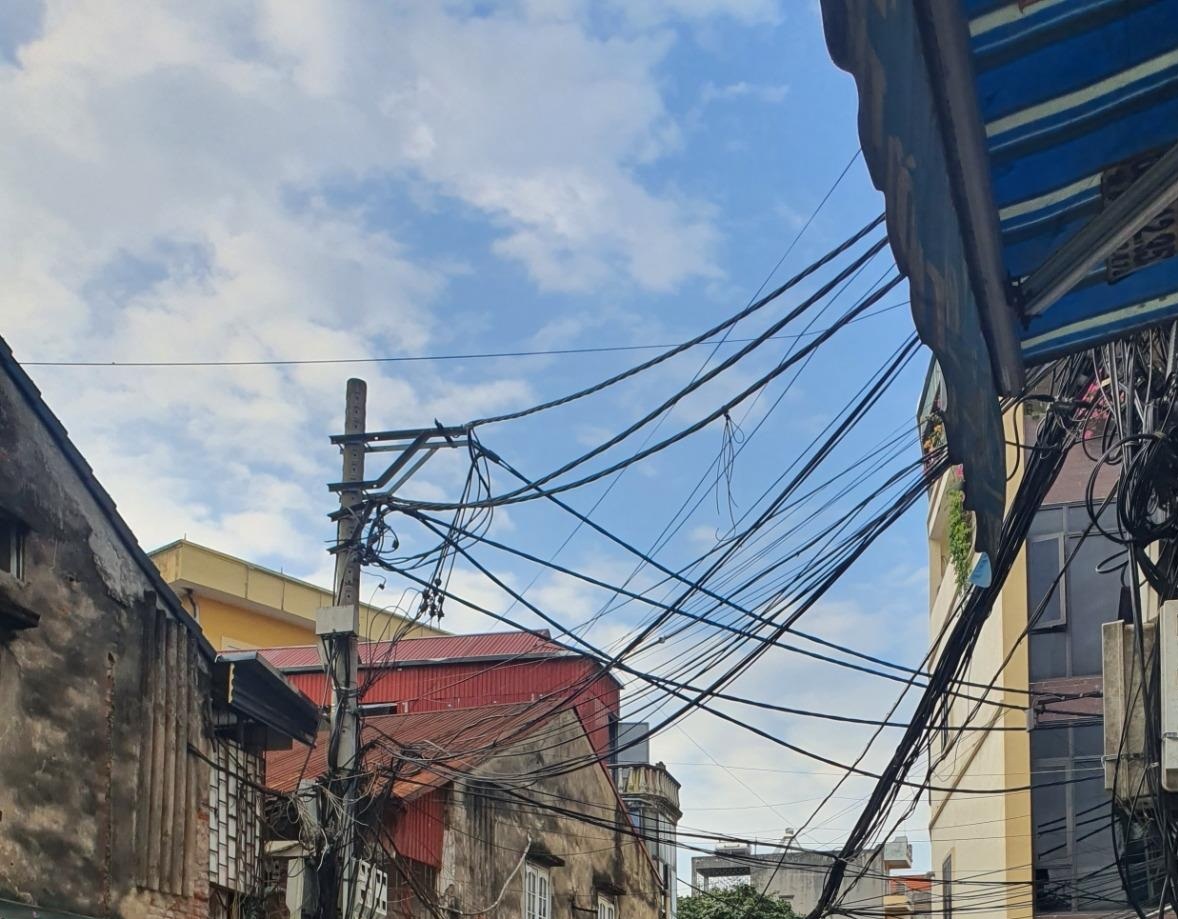 Cần tiền nên bán căn nhà mặt phố ở Hoàng Mai, Hà Nội