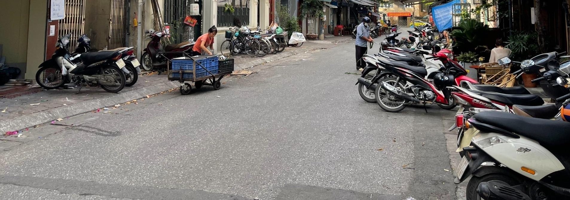 Cần bán nhà mặt phố Yên Thế, Đống Đa, Hà Nội giá 39 tỷ