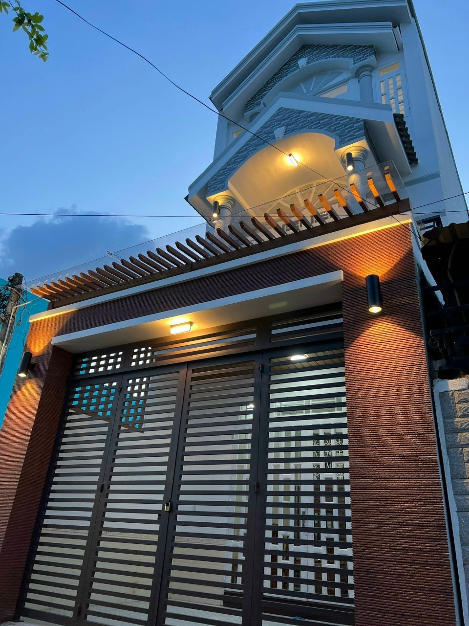 Nhà nguyên căn đường 1, Long Thạnh Mỹ, Thủ Đức giá 15tr/tháng