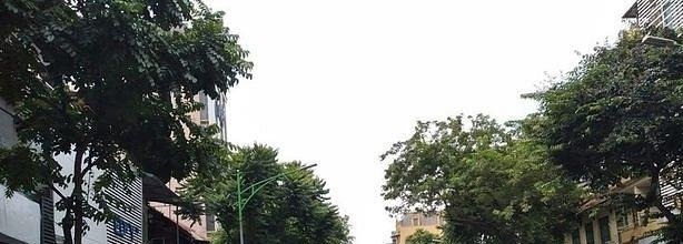 Bán ngay căn nhà phố 5 tầng có thang máy, diện tích 150m2