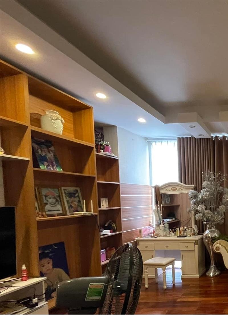 Bán nhanh nhà mặt phố Hai Bà Trưng, Hà Nội pháp lý chuẩn