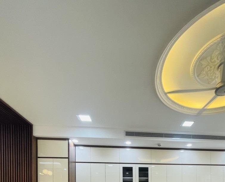 Bán gấp căn nhà mặt phố Hoàng Mai, Hà Nội khu dân cư đông