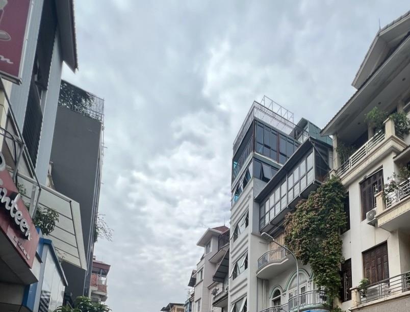 Bán nhà mặt phố Đại Từ, Long Biên, Hà Nội thoáng mát