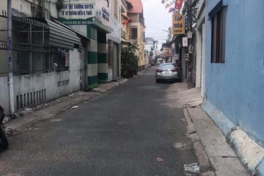 Bán Đất Cách Vòng Xoay Tân Phong Chỉ 300m, Đường Xe Hơi Tránh Nhau 2,4 Tỷ