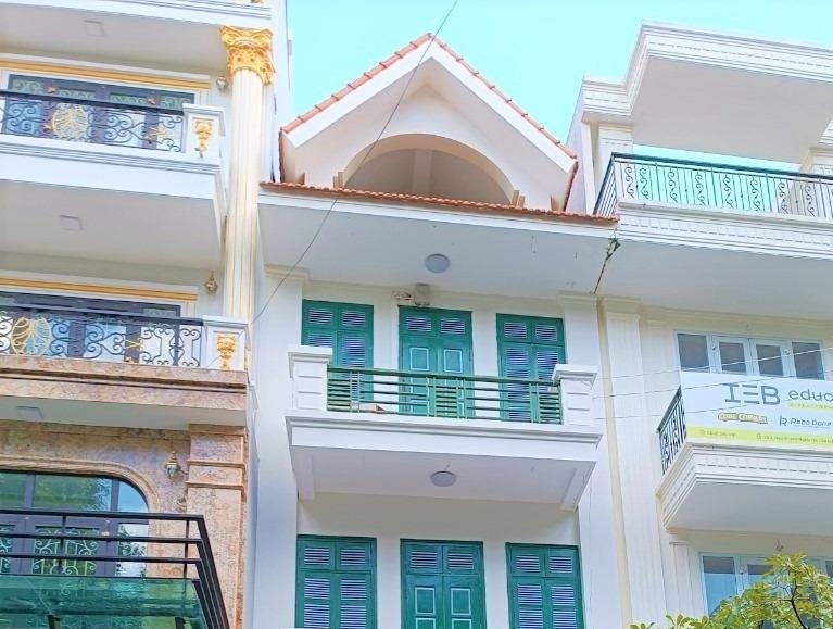 Bán nhà phố Quận Cầu Giấy, Hà Nội giá 16 tỷ