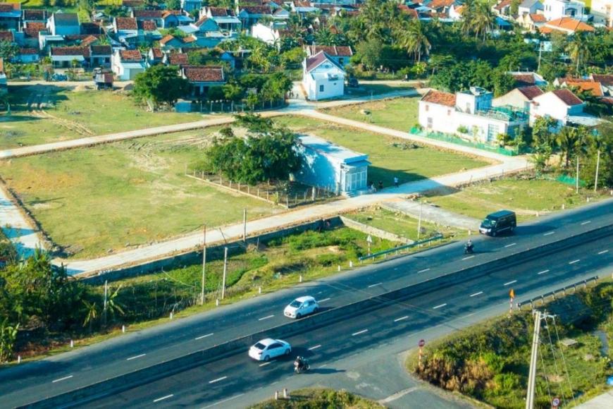 Gia đình cần bán ngay đất thuộc khu đô thị Biển Sun Group mặt tiền Quốc Lộ 1A, Vạn Ninh, Khánh Hòa