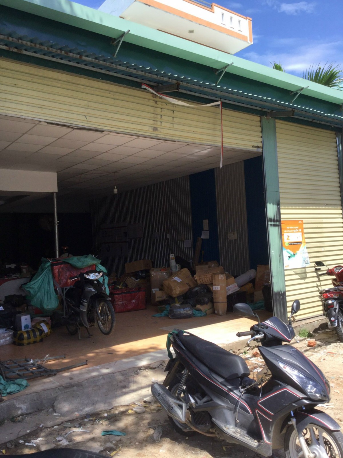Cho thuê mặt bằng nhà nguyên căn Nguyễn Lương Bằng