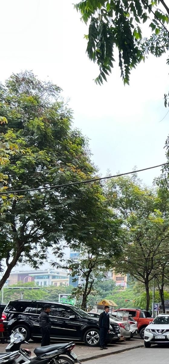 Bán nhà chính chủ mặt phố Hoàng Cầu, Hà Nội 1 chủ, 1 sổ 