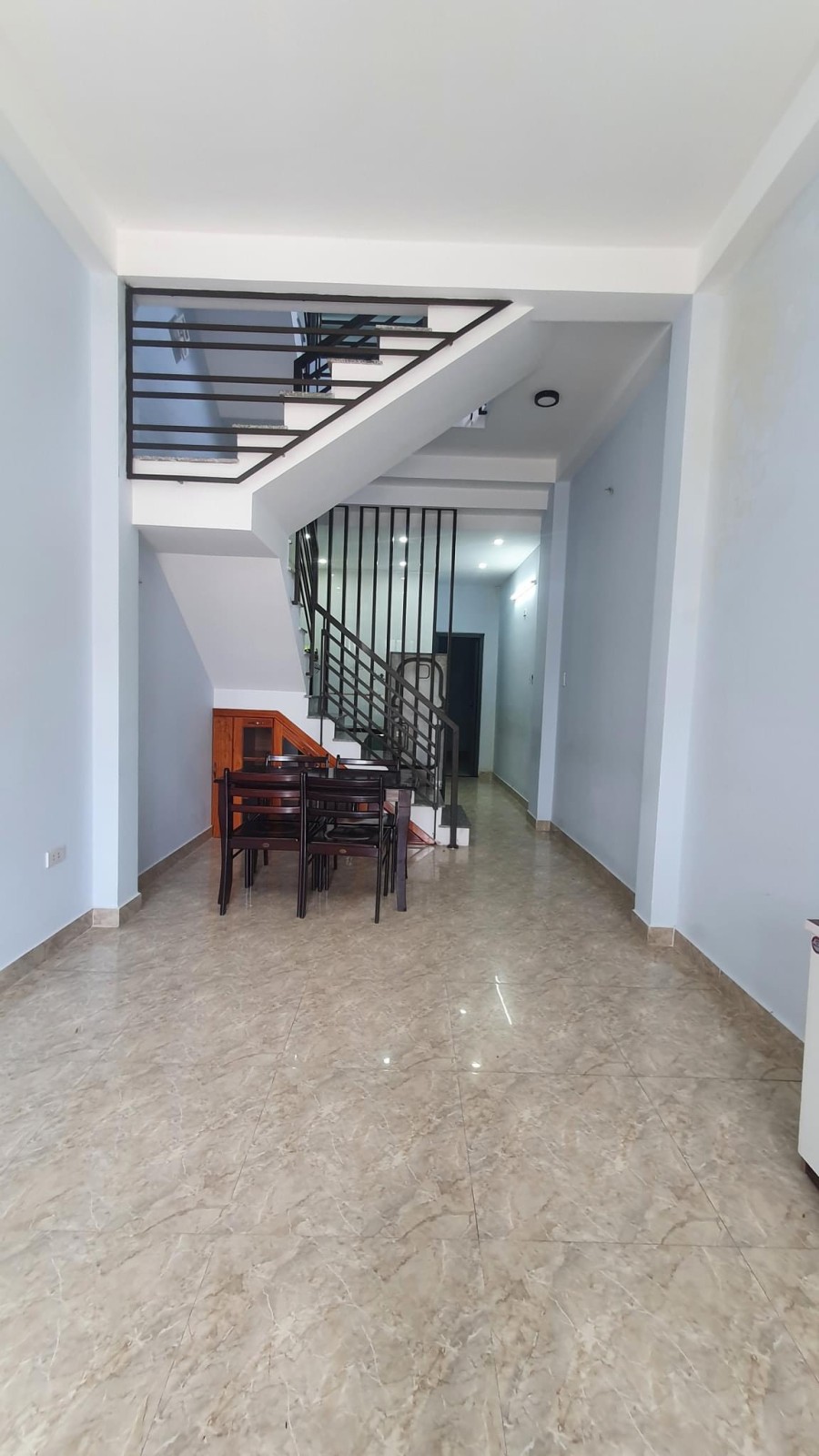 Cho thuê nhà 2 tầng mặt tiền Trường Chinh, Hoà Phát, Cẩm Lệ