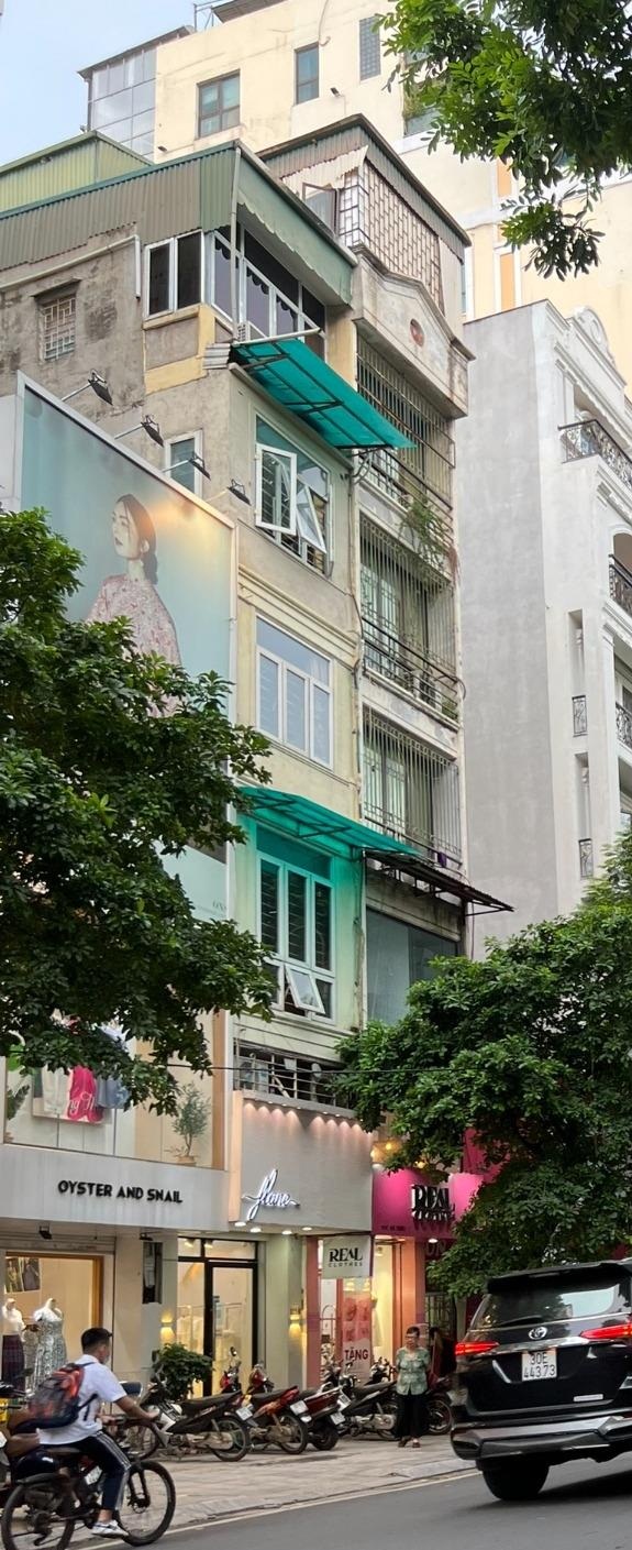 Bán căn nhà phố quận Hai Bà Trưng diện tích 179m2 giá 98 tỷ 