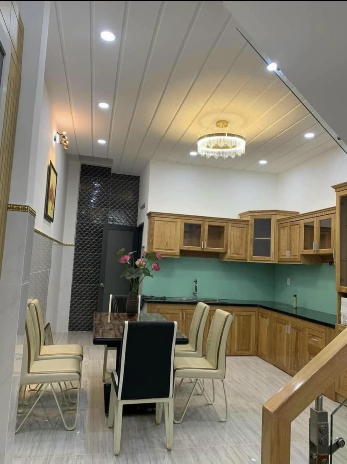 Cho thuê nhà nguyên căn hẻm xe hơi nằm trên đường Thống Nhất, Gò Vấp