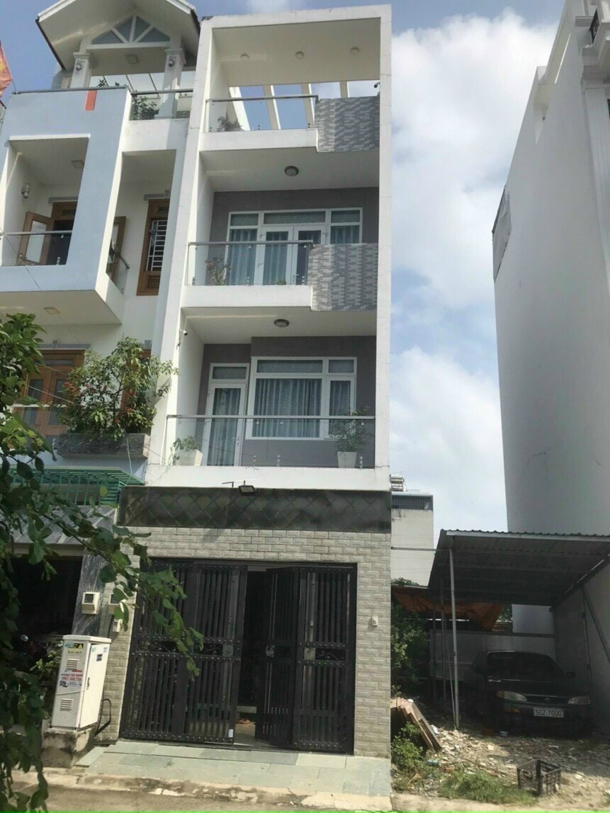 Cho thuê nhà nguyên căn tại Long Trường, quận 9