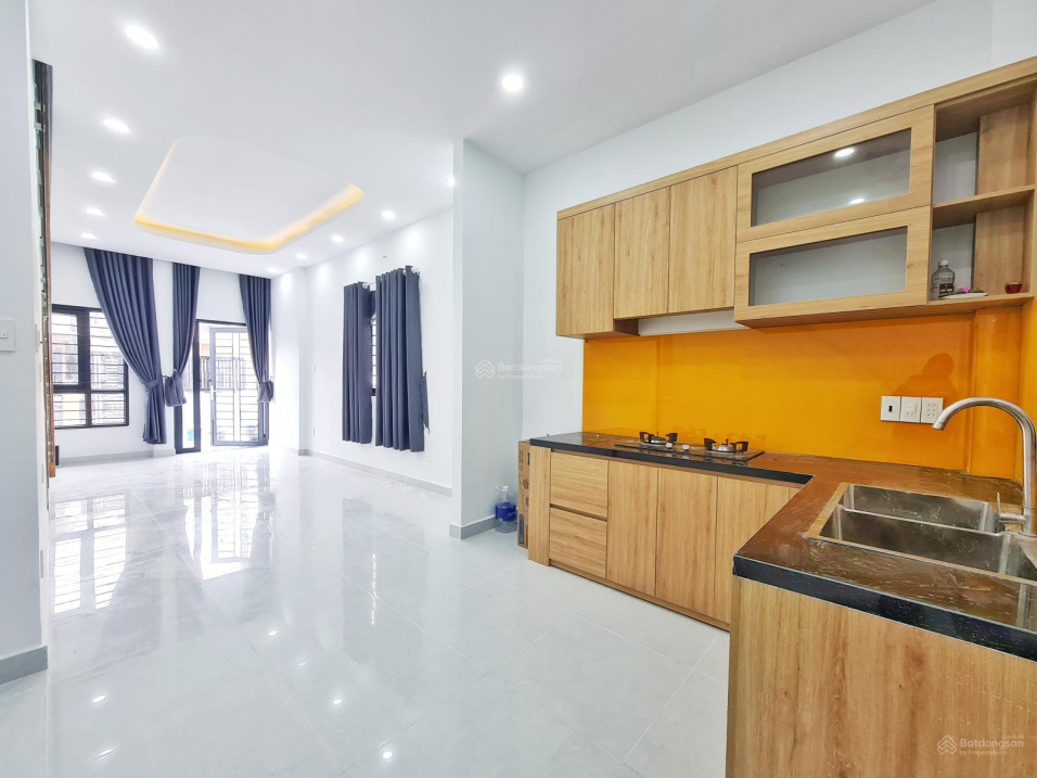 Cho thuê nhà liền kề nguyên căn ngay mặt tiền vành đai 4, Bình Dương