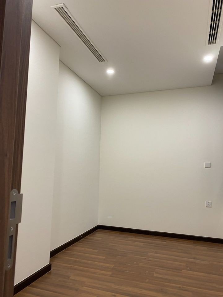 CC cho thuê CHCC A10 Nam Trung Yên. CH tầng 21, 76m2, 2PN, NT đẹp, giá 13 tr/th, LH: 0931 924 999