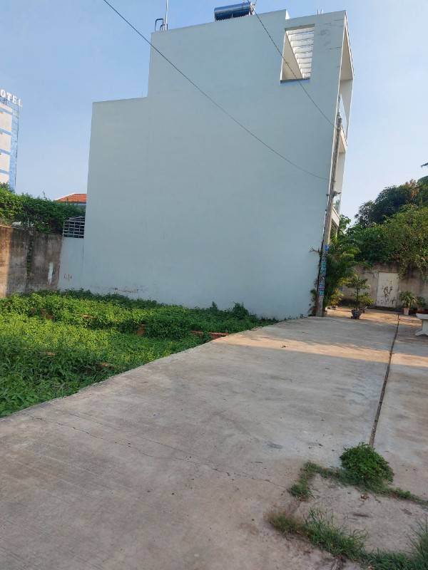 Cần bán lô đất ngộp Vĩnh Lộc B bình chánh 4m x 11m= 44m2 đường 6m thông