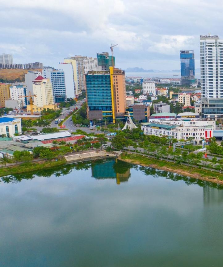 Chuyển chỗ ở nên cần bán nhà phố 4 tầng ở Hạ Long, Quảng Ninh