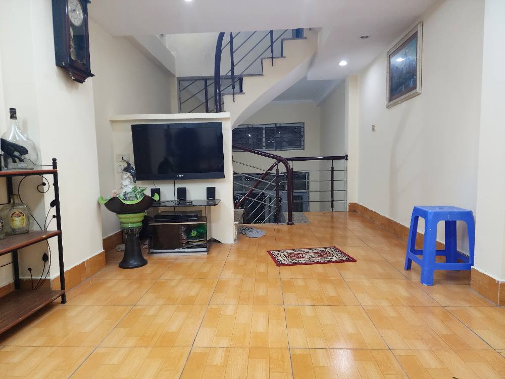 H20 Lạc Long Quân, khu PHÂN LÔ- OTO ĐẬU ĐỖ- 2 THOÁNG 36m2, Giá 3.85 tỷ.