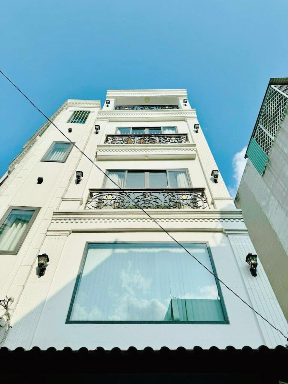 Nhà mới full nội thất 40m2-5tang hxh gần Thống Nhất giao Phạm Văn Chiêu - Giáp Q12 - 5 tỷ nhỉnh 0932030061