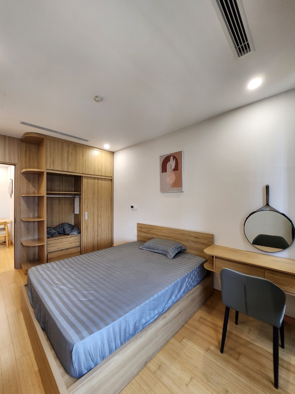 Cần cho thuê căn hộ chung cư 2 phòng ngủ 2 vệ sinh, tại chng cư THE ZEI Mỹ Đình