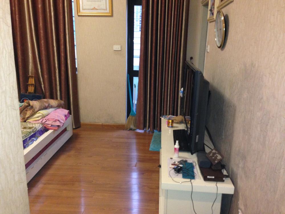 Cho thuê căn hộ chung cư Hà Nội Center Point diện tích 86m2 thiết kế 3 phòng ngủ nội thất cơ bản giá 11tr/tháng