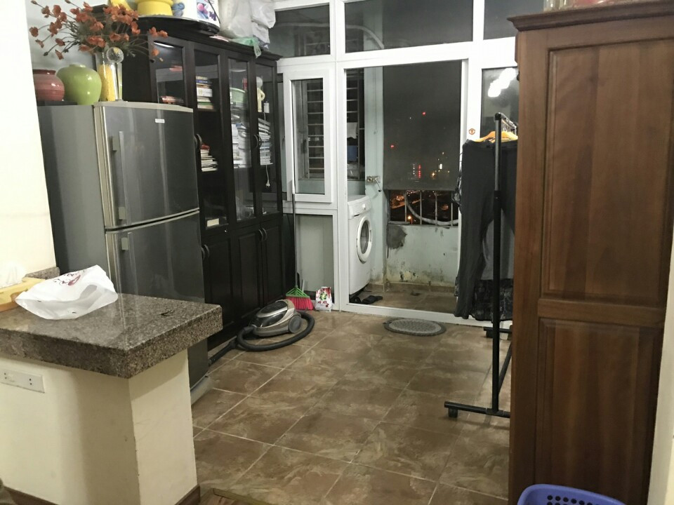 Cho thuê CHCC CT6 Yên Hòa, Cầu Giấy 90m2, 2 PN, full đồ giá 10 tr/tháng vào ngay