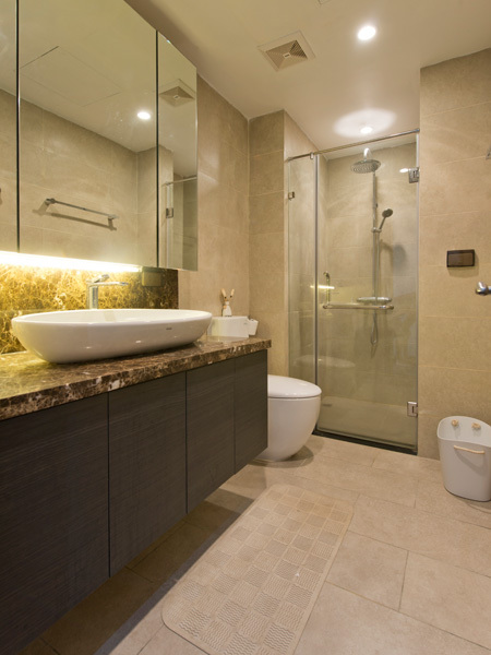 Cho thuê căn hộ chung cư N05 Trần Duy Hưng 165m2, tầng 19, 3PN, 15 triệu/tháng