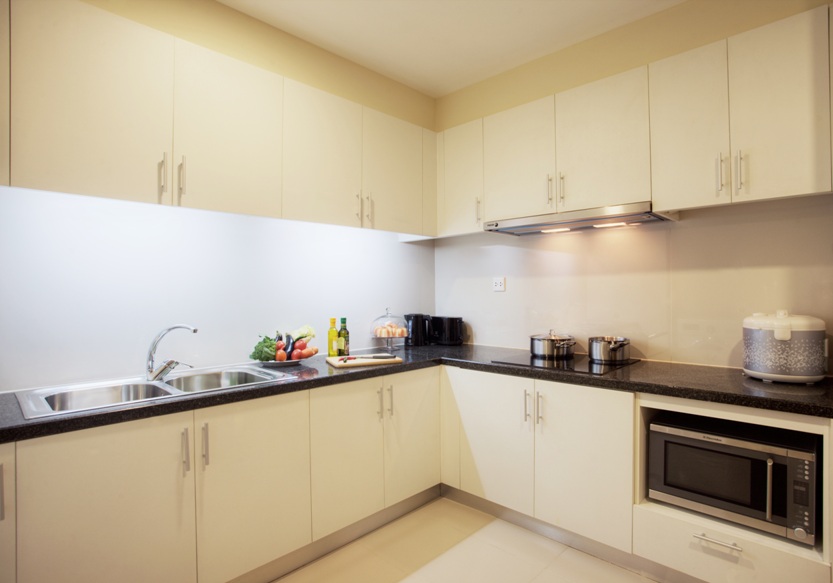 Cho thuê chung cư  Star Tower 98m2 full nội thất cao cấp giá 20tr/tháng