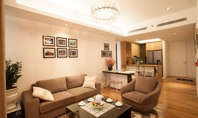 Cho thuê chung cư cao cấp Royal City 3 phòng ngủ đủ đồ, giá 25tr/th,